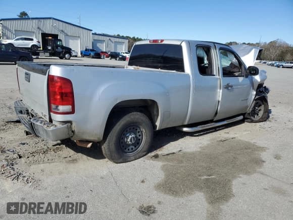 ✅ 2011 GMC Sierra 1500 SL • VIN: 1GTR1UEA9BZ118771 • Lot: 89412975. Wystawiony na Copart z przebiegiem Nie podano. Bezpłatny archiwum sprzedaży aukcyjnych z USA i szczegółowy raport historii pojazdu na DreamBid. Zdjęcie 3.