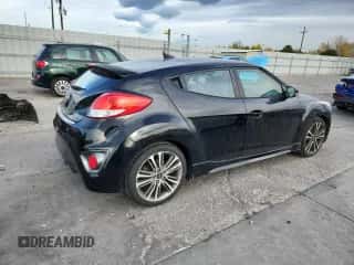 2016 Hyundai Veloster Turbo z VIN KMHTC6AE7GU255633, wystawiony jako Copart lot #91070115 z przebiegiem 95 384 mil mil oraz Czysty tytuł • Clean title. Historia ofert i sprzedaży dostępna na DreamBid. Obrazek 3.