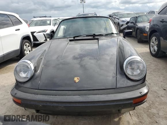 ✅ 1986 Porsche 911 • VIN: WP0EB0916GS161690 • Лот: 74349144. Опубликован ранее на Copart с пробегом 119 205 миль. Бесплатный доступ к архиву аукционных продаж из США и подробный отчёт об истории автомобиля на DreamBid. Изображение 5.
