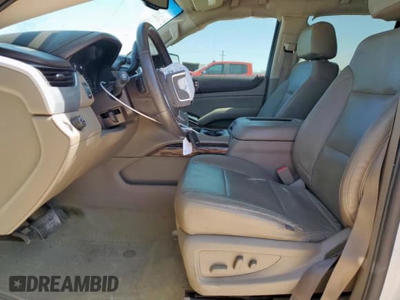 ✅ 2016 GMC Yukon SLE • VIN: 1GKS1AKC8GR197447 • Lot: 68025695. Listed on Copart with 116,097 mi. Free auction sales archive from the USA and detailed vehicle history report at DreamBid. Image 7.