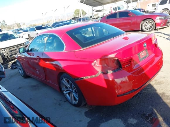 ✅ 2018 BMW 4 Series 430i • VIN: WBA4Z1C5XJEC59538 • Lot: 43615634. Listed on IAAI with 154,757 mi. Free auction sales archive from the USA and detailed vehicle history report at DreamBid. Image 3.