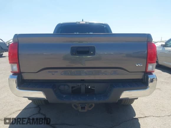 ✅ 2017 Toyota Tacoma SR5 • VIN: 3TMDZ5BN4HM035940 • Lot: 42276879. Wystawiony na IAAI z przebiegiem 110 626 mil. Bezpłatny archiwum sprzedaży aukcyjnych z USA i szczegółowy raport historii pojazdu na DreamBid. Zdjęcie 16.