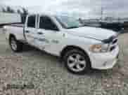 2015 Ram 1500 Express с VIN 1C6RR7FG3FS600090, выставлен на аукционе Copart как лот 62579525 с пробегом 58 304 миль миль и На запчасти • Non repairable. История ставок и продаж доступна на DreamBid. Изображение 4.
