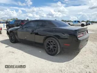 ✅ 2020 Dodge Challenger SXT • VIN: 2C3CDZAG3LH110112 • Lot: 71222393. Wystawiony na Copart z przebiegiem 75 628 mil. Bezpłatny archiwum sprzedaży aukcyjnych z USA i szczegółowy raport historii pojazdu na DreamBid. Zdjęcie 2.