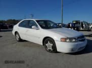 ✅ 2000 Nissan Altima XE • VIN: 1N4DL01D3YC107778 • Lot: 77478584. Wystawiony na Copart z przebiegiem 201 711 mil. Bezpłatny archiwum sprzedaży aukcyjnych z USA i szczegółowy raport historii pojazdu na DreamBid. Zdjęcie 4.