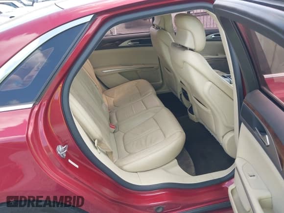 ✅ 2015 Lincoln MKZ • VIN: 3LN6L2J96FR616803 • Lot: 42612883. Listed on IAAI with 129,473 mi. Free auction sales archive from the USA and detailed vehicle history report at DreamBid. Image 8.