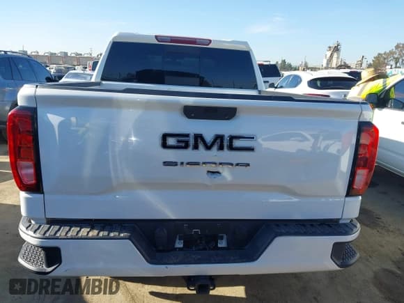 ✅ 2021 GMC Sierra 1500 • VIN: 1GTP8CET3MZ123515 • Lot: 42002396. Wystawiony na IAAI z przebiegiem 57 713 mil. Bezpłatny archiwum sprzedaży aukcyjnych z USA i szczegółowy raport historii pojazdu na DreamBid. Zdjęcie 16.