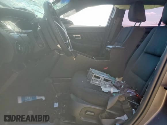 ✅ 2016 Ford Police Interceptor • VIN: 1FAHP2MKXGG102421 • Lot: 72056955. Wystawiony na Copart z przebiegiem Nie podano. Bezpłatny archiwum sprzedaży aukcyjnych z USA i szczegółowy raport historii pojazdu na DreamBid. Zdjęcie 7.