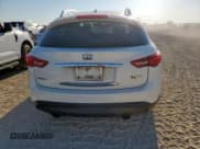 ✅ 2015 Infiniti QX70 • VIN: JN8CS1MU6FM380008 • Lot: 71081085. Wystawiony na Copart z przebiegiem 204 515 mil. Bezpłatny archiwum sprzedaży aukcyjnych z USA i szczegółowy raport historii pojazdu na DreamBid. Zdjęcie 6.