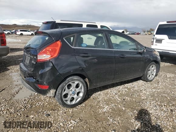 ✅ 2011 Ford Fiesta SES • VIN: 3FADP4FJ5BM145481 • Lot: 81997165. Wystawiony na Copart z przebiegiem Nie podano. Bezpłatny archiwum sprzedaży aukcyjnych z USA i szczegółowy raport historii pojazdu na DreamBid. Zdjęcie 3.