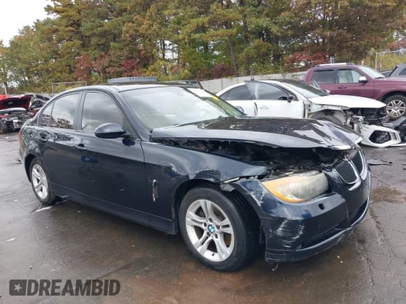 ✅ 2008 BMW 3 Series 328xi • VIN: WBAVC93558K042542 • Lot: 43549044. Listed on IAAI with 204,255 mi. Free auction sales archive from the USA and detailed vehicle history report at DreamBid. Image 1.