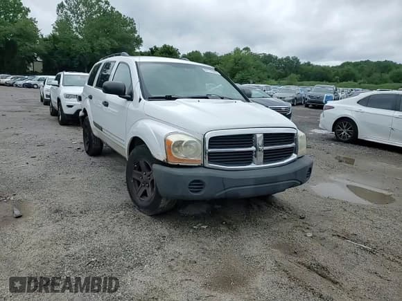 ✅ 2006 Dodge Durango SXT • VIN: 1D4HB38P26F190134 • Лот: 67117045. Опубликован ранее на Copart с пробегом 72 424 миль. Бесплатный доступ к архиву аукционных продаж из США и подробный отчёт об истории автомобиля на DreamBid. Изображение 15.