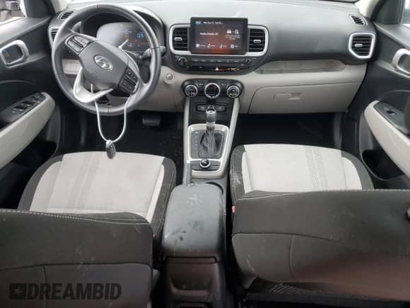 2024 Hyundai Venue SEL with VIN KMHRC8A35RU280845, listed as a Copart auction lot 72532684 with 13,388 mi miles and Salvage title. Bid and sale history available at DreamBid. Image 8.