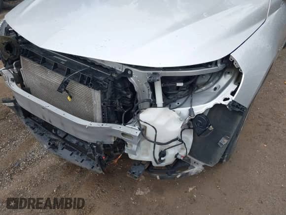 2017 Chevrolet Malibu LT с VIN 1G1ZE5ST4HF196815, выставлен на аукционе IAAI как лот 43521500 с пробегом 109 177 миль миль и . История ставок и продаж доступна на DreamBid. Изображение 17.