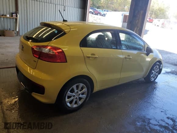 ✅ 2016 Kia Rio LX • VIN: KNADM5A32G6620686 • Lot: 85479675. Listed on Copart with 89,975 mi. Free auction sales archive from the USA and detailed vehicle history report at DreamBid. Image 3.