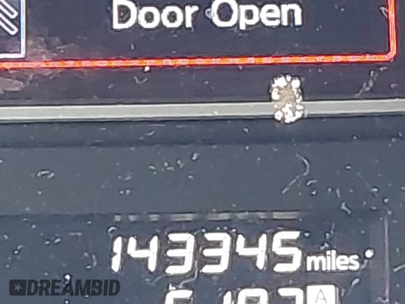 ✅ 2015 Nissan Pathfinder S • VIN: 5N1AR2MM3FC689005 • Lot: 41397166. Wystawiony na IAAI z przebiegiem 143 345 mil. Bezpłatny archiwum sprzedaży aukcyjnych z USA i szczegółowy raport historii pojazdu na DreamBid. Zdjęcie 15.