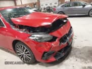 ✅ 2021 BMW 2 Series 228i xDrive • VIN: WBA73AK06M7G71100 • Lot: 43567612. Wystawiony na IAAI z przebiegiem 90 569 mil. Bezpłatny archiwum sprzedaży aukcyjnych z USA i szczegółowy raport historii pojazdu na DreamBid. Zdjęcie 6.