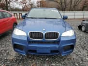 ✅ 2013 BMW X5 M • VIN: 5YMGY0C57D0C11940 • Lot: 92033895. Wystawiony na Copart z przebiegiem 168 290 mil. Bezpłatny archiwum sprzedaży aukcyjnych z USA i szczegółowy raport historii pojazdu na DreamBid. Zdjęcie 5.