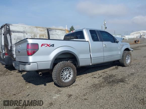 ✅ 2013 Ford F-150 XL • VIN: 1FTFX1ET1DFA38726 • Lot: 42564834. Listed on IAAI with 93,668 mi. Free auction sales archive from the USA and detailed vehicle history report at DreamBid. Image 4.