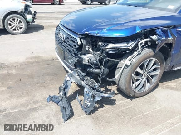 ✅ 2023 Audi Q5 S line Premium • VIN: WA1GAAFY7P2122345 • Lot: 42144127. Wystawiony na IAAI z przebiegiem 20 606 mil. Bezpłatny archiwum sprzedaży aukcyjnych z USA i szczegółowy raport historii pojazdu na DreamBid. Zdjęcie 6.