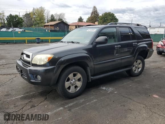 ✅ 2008 Toyota 4Runner SR5 • VIN: JTEBU14R98K033070 • Lot: 82103595. Wystawiony na Copart z przebiegiem 220 358 mil. Bezpłatny archiwum sprzedaży aukcyjnych z USA i szczegółowy raport historii pojazdu na DreamBid. Zdjęcie 1.