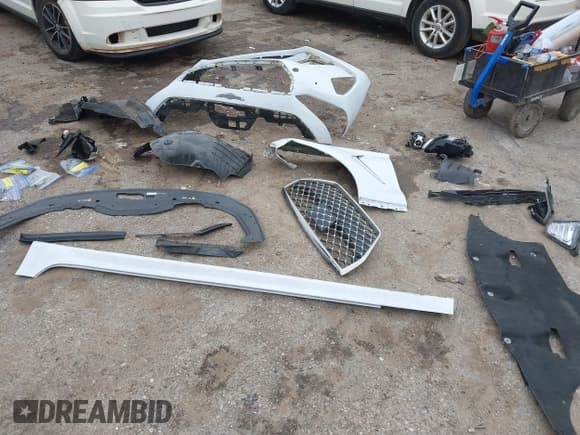 ✅ 2019 Genesis G70 Advanced • VIN: KMTG34LA4KU027071 • Lot: 43527825. Wystawiony na IAAI z przebiegiem 78 946 mil. Bezpłatny archiwum sprzedaży aukcyjnych z USA i szczegółowy raport historii pojazdu na DreamBid. Zdjęcie 12.