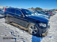 ✅ 2019 Mercedes-Benz GLC 300 • VIN: WDC0G4KBXKF664172 • Лот: 96488975. Опубликован ранее на Copart с пробегом 41 579 миль. Бесплатный доступ к архиву аукционных продаж из США и подробный отчёт об истории автомобиля на DreamBid. Изображение 4.