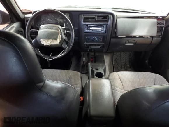 ✅ 1999 Jeep Cherokee Sport • VIN: 1J4FF68S3XL568814 • Lot: 69374735. Wystawiony na Copart z przebiegiem Nie podano. Bezpłatny archiwum sprzedaży aukcyjnych z USA i szczegółowy raport historii pojazdu na DreamBid. Zdjęcie 8.