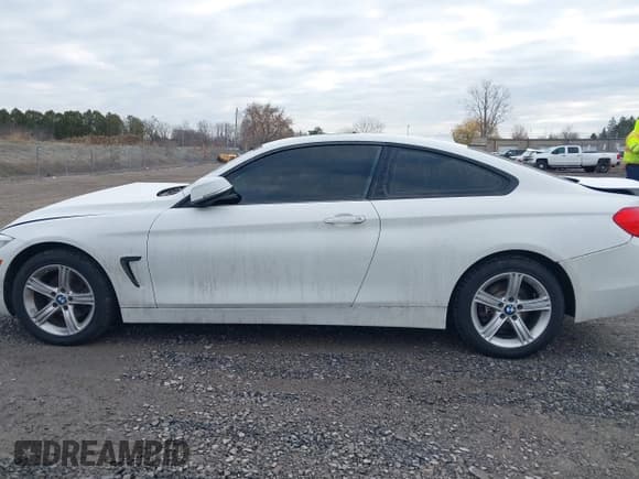 ✅ 2015 BMW 4 Series 428i xDrive • VIN: WBA3N9C58FK246377 • Lot: 43742731. Listed on IAAI with 116,971 mi. Free auction sales archive from the USA and detailed vehicle history report at DreamBid. Image 15.