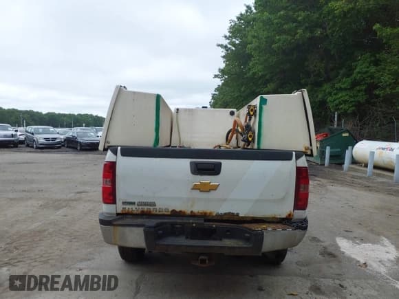 ✅ 2012 Chevrolet Silverado 2500HD Work Truck • VIN: 1GC0CVCG9CF116876 • Lot: 42419886. Wystawiony na IAAI z przebiegiem 140 629 mil. Bezpłatny archiwum sprzedaży aukcyjnych z USA i szczegółowy raport historii pojazdu na DreamBid. Zdjęcie 16.