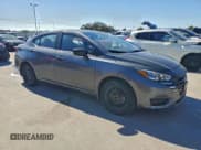 ✅ 2025 Nissan Versa S • VIN: 3N1CN8DV3SL849177 • Лот: 90995385. Опубликован ранее на Copart с пробегом 1 872 миль. Бесплатный доступ к архиву аукционных продаж из США и подробный отчёт об истории автомобиля на DreamBid. Изображение 4.