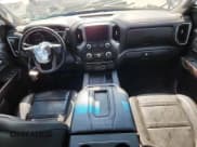 ✅ 2021 GMC Sierra 1500 Denali • VIN: 3GTP8FED4MG112436 • Lot: 81954835. Wystawiony na Copart z przebiegiem 93 009 mil. Bezpłatny archiwum sprzedaży aukcyjnych z USA i szczegółowy raport historii pojazdu na DreamBid. Zdjęcie 8.