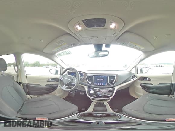 ✅ 2018 Chrysler Pacifica Touring Plus • VIN: 2C4RC1FG4JR318364 • Lot: 84522565. Listed on Copart with 79,428 mi. Free auction sales archive from the USA and detailed vehicle history report at DreamBid. Image 15.