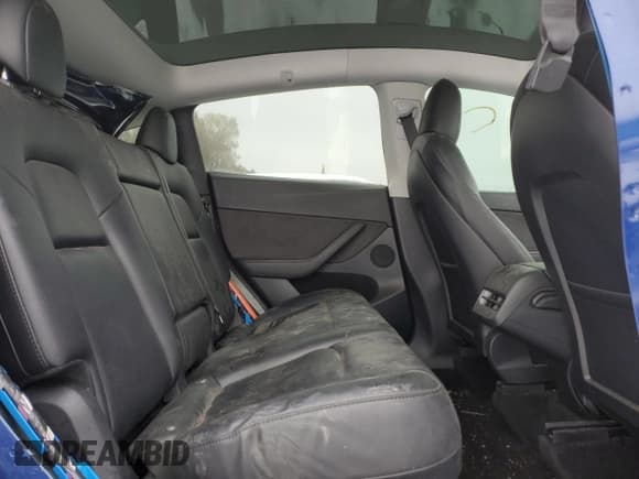 ✅ 2022 Tesla Model Y Long Range • VIN: 7SAYGDEE9NF549749 • Lot: 90094835. Listed on Copart with 62,888 mi. Free auction sales archive from the USA and detailed vehicle history report at DreamBid. Image 11.