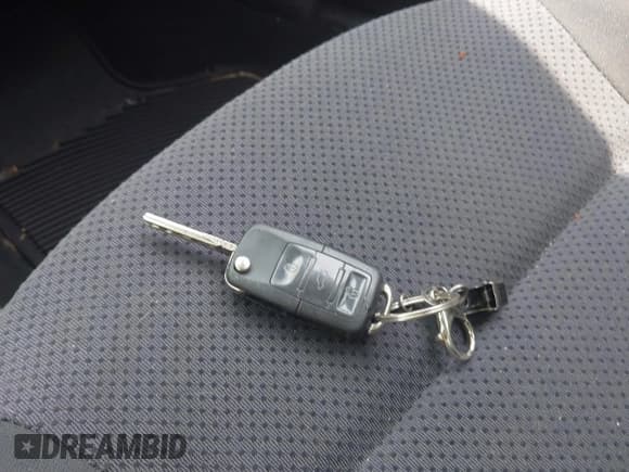 ✅ 2004 Volkswagen Jetta GLS • VIN: 3VWSA69M24M122003 • Lot: 42579150. Listed on IAAI with 181,096 mi. Free auction sales archive from the USA and detailed vehicle history report at DreamBid. Image 11.