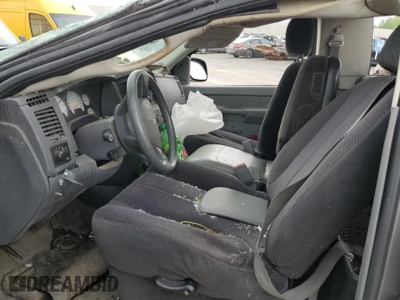 ✅ 2006 Dodge 2500 ST • VIN: 3D7KS26D26G211445 • Lot: 59830865. Wystawiony na Copart z przebiegiem Nie podano. Bezpłatny archiwum sprzedaży aukcyjnych z USA i szczegółowy raport historii pojazdu na DreamBid. Zdjęcie 7.