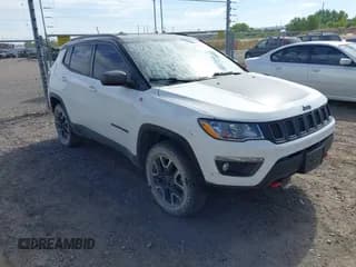 ✅ 2019 Jeep Compass Trailhawk • VIN: 3C4NJDDB2KT785374 • Lot: 43054058. Wystawiony na IAAI z przebiegiem 121 646 mil. Bezpłatny archiwum sprzedaży aukcyjnych z USA i szczegółowy raport historii pojazdu na DreamBid. Zdjęcie 1.