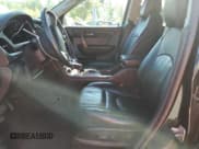 ✅ 2014 Chevrolet Traverse LTZ • VIN: 1GNKRJKD1EJ180506 • Lot: 83821775. Wystawiony na Copart z przebiegiem 171 626 mil. Bezpłatny archiwum sprzedaży aukcyjnych z USA i szczegółowy raport historii pojazdu na DreamBid. Zdjęcie 7.