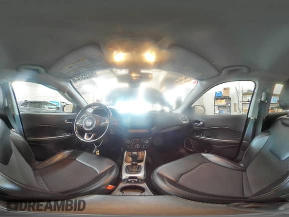 2020 Jeep Compass Latitude с VIN 3C4NJDBB5LT174999, выставлен на аукционе Copart как лот 68952635 с пробегом 60 294 миль миль и Списание • Salvage title. История ставок и продаж доступна на DreamBid. Изображение 14.