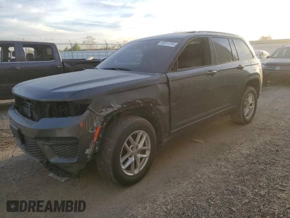 2022 Jeep Grand Cherokee Altitude z VIN 1C4RJGAG6N8600569, wystawiony jako Copart lot #83011734 z przebiegiem 87 237 mil mil oraz Szkoda całkowita • Salvage title. Historia ofert i sprzedaży dostępna na DreamBid. Obrazek 1.
