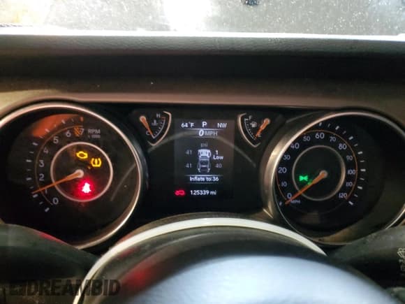 ✅ 2020 Jeep Wrangler Unlimited Black and Tan • VIN: 1C4HJXDG9LW331418 • Лот: 56414765. Опубликован ранее на Copart с пробегом 125 339 миль. Бесплатный доступ к архиву аукционных продаж из США и подробный отчёт об истории автомобиля на DreamBid. Изображение 9.