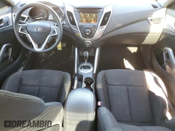 ✅ 2013 Hyundai Veloster w/Black Int • VIN: KMHTC6AD4DU088389 • Lot: 87206334. Wystawiony na Copart z przebiegiem 140 259 mil. Bezpłatny archiwum sprzedaży aukcyjnych z USA i szczegółowy raport historii pojazdu na DreamBid. Zdjęcie 8.