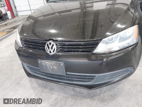✅ 2011 Volkswagen Jetta TDI • VIN: 3VWLL7AJ5BM128218 • Lot: 42250334. Listed on IAAI with 184,169 mi. Free auction sales archive from the USA and detailed vehicle history report at DreamBid. Image 6.