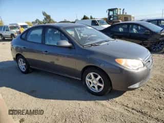 2009 Hyundai Elantra GLS z VIN KMHDU46D79U722672, wystawiony jako Copart lot #71370544 z przebiegiem 145 386 mil mil oraz Szkoda całkowita • Salvage title. Historia ofert i sprzedaży dostępna na DreamBid. Obrazek 4.