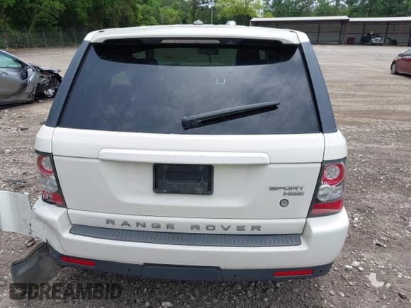 ✅ 2010 Land Rover Range Rover Sport HSE Lux • VIN: SALSK2D44AA235047 • Lot: 42290778. Listed on IAAI with 119,379 mi. Free auction sales archive from the USA and detailed vehicle history report at DreamBid. Image 16.