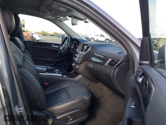 ✅ 2015 Mercedes-Benz GL 450 • VIN: 4JGDF6EE5FA596812 • Лот: 43469987. Опубликован ранее на IAAI с пробегом 130 758 миль. Бесплатный доступ к архиву аукционных продаж из США и подробный отчёт об истории автомобиля на DreamBid. Изображение 5.