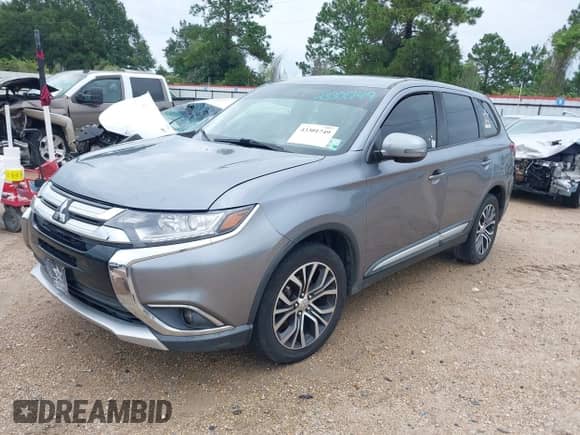 2018 Mitsubishi Outlander SE with VIN JA4AD3A37JJ004135, listed as a IAAI auction lot 43301749 with 209,325 mi miles and . Bid and sale history available at DreamBid. Image 2.