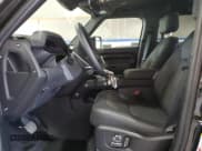 ✅ 2024 Land Rover Defender • VIN: SALEWFEU3R2328283 • Lot: 53880405. Wystawiony na Copart z przebiegiem 602 mil. Bezpłatny archiwum sprzedaży aukcyjnych z USA i szczegółowy raport historii pojazdu na DreamBid. Zdjęcie 7.