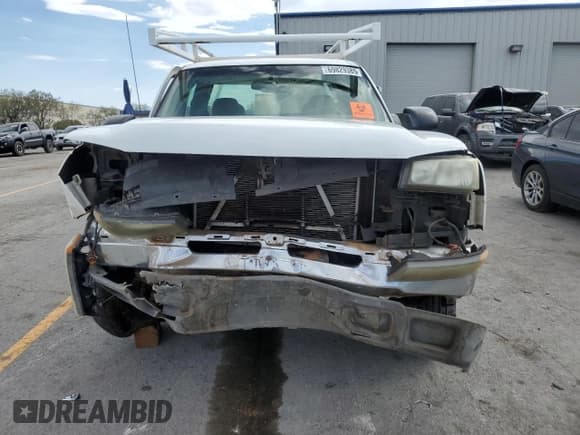 ✅ 2005 Chevrolet Silverado 1500 • VIN: 1GBHC29U75E320619 • Лот: 69829385. Опубликован ранее на Copart с пробегом Не указан. Бесплатный доступ к архиву аукционных продаж из США и подробный отчёт об истории автомобиля на DreamBid. Изображение 5.