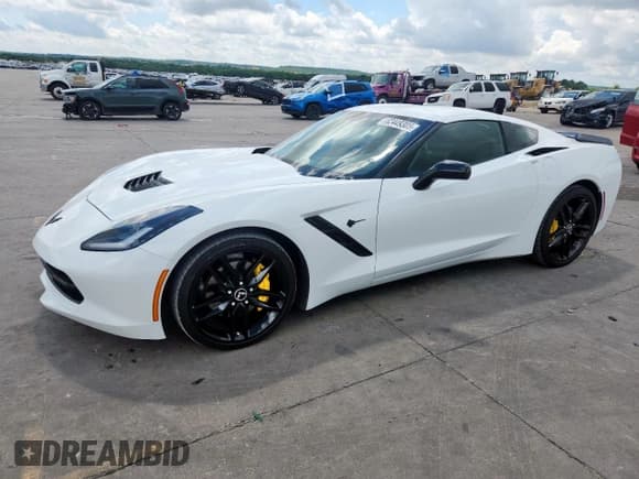 ✅ 2015 Chevrolet Corvette 1LT • VIN: 1G1YB2D75F5103774 • Lot: 62449305. Wystawiony na Copart z przebiegiem 93 891 mil. Bezpłatny archiwum sprzedaży aukcyjnych z USA i szczegółowy raport historii pojazdu na DreamBid. Zdjęcie 1.